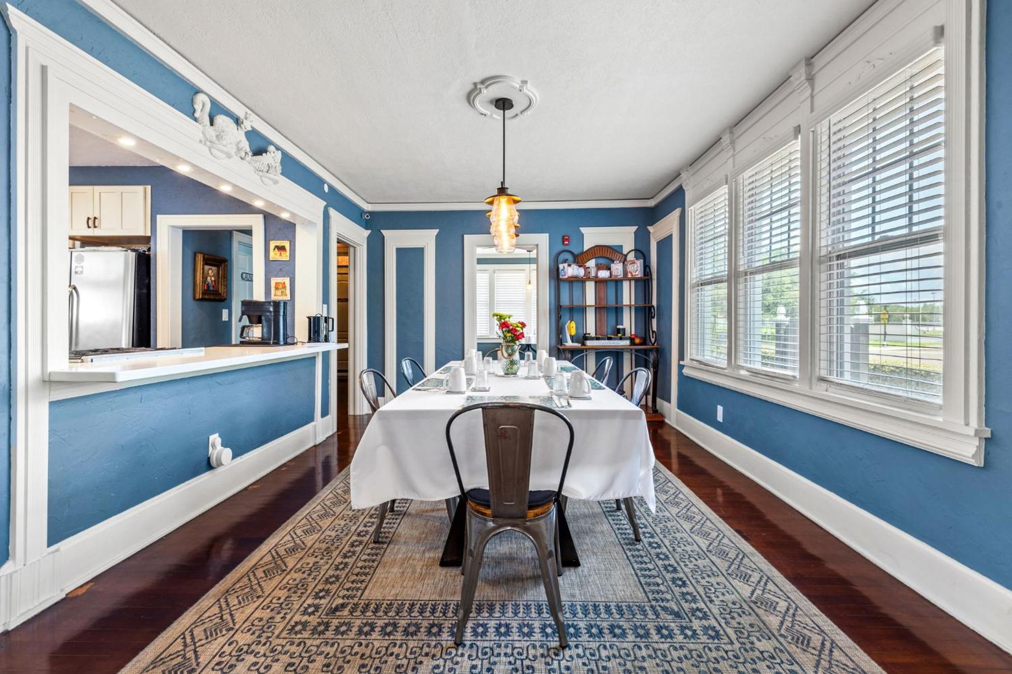 The Kenwood Gables Bed & Breakfast St. Petersburg Bagian luar foto