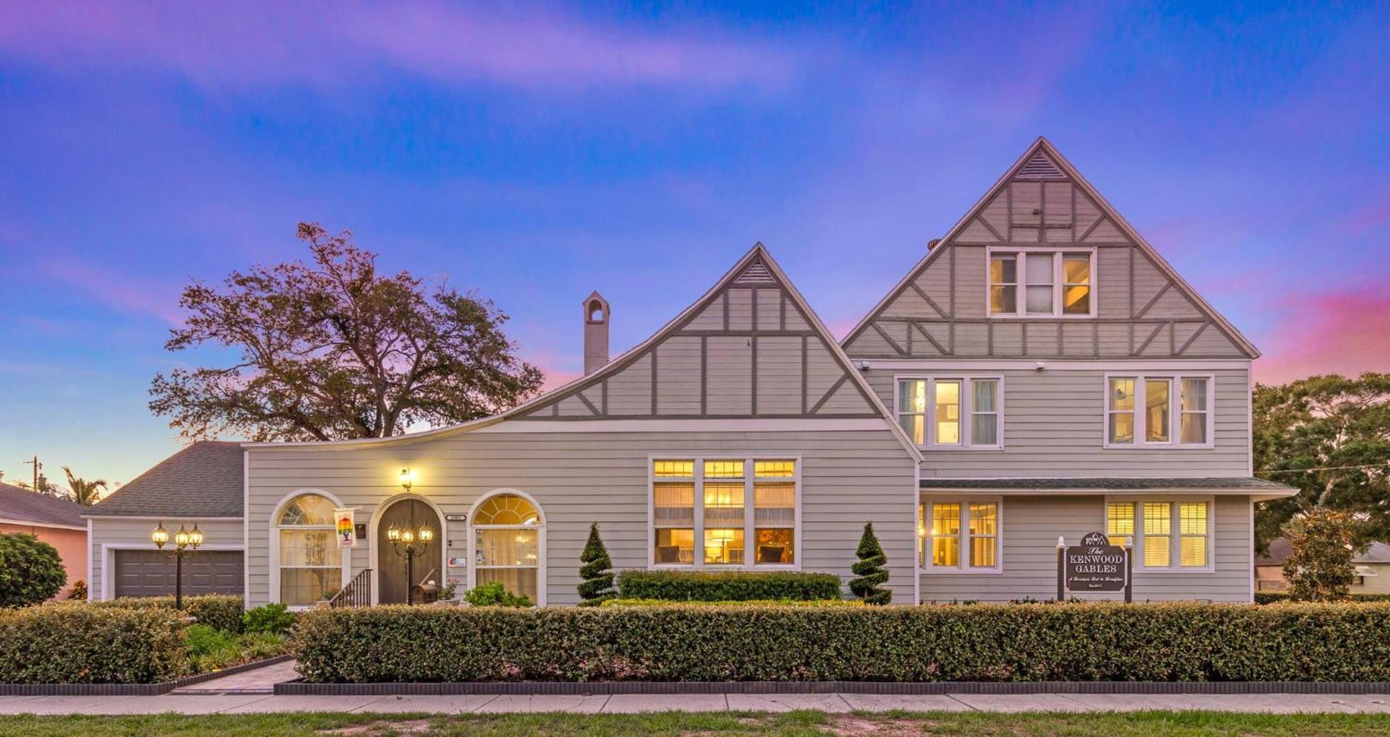 The Kenwood Gables Bed & Breakfast St. Petersburg Bagian luar foto