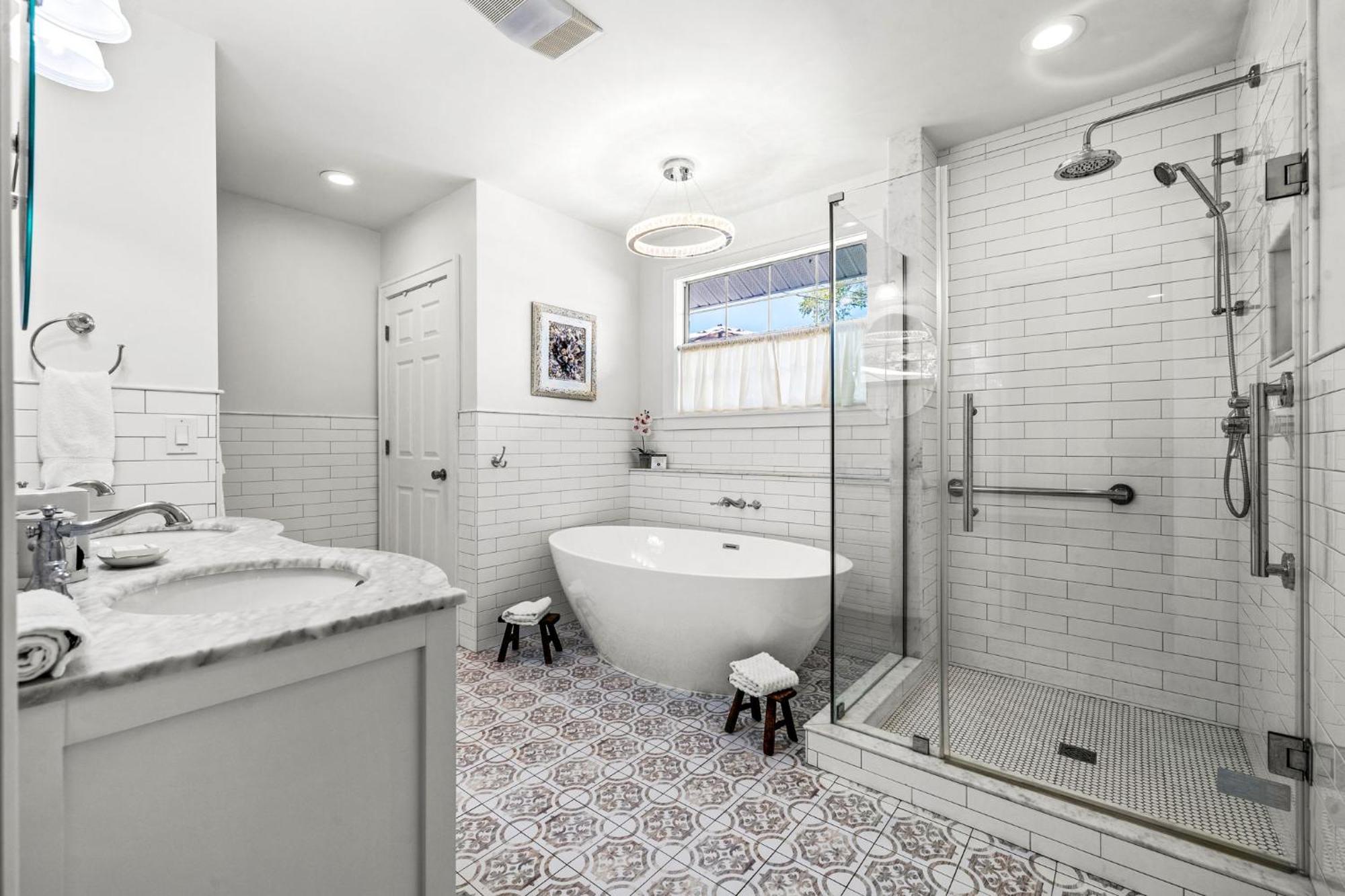 The Kenwood Gables Bed & Breakfast St. Petersburg Bagian luar foto