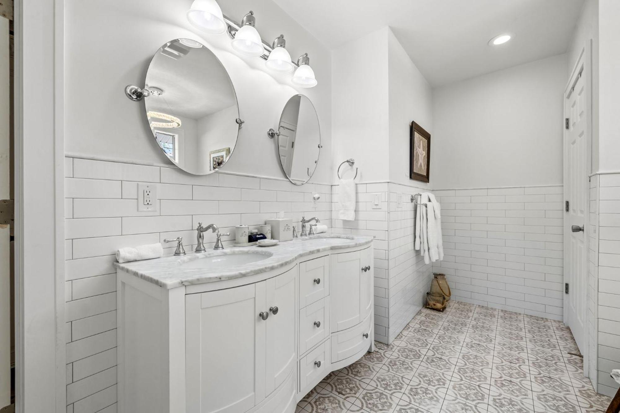 The Kenwood Gables Bed & Breakfast St. Petersburg Bagian luar foto