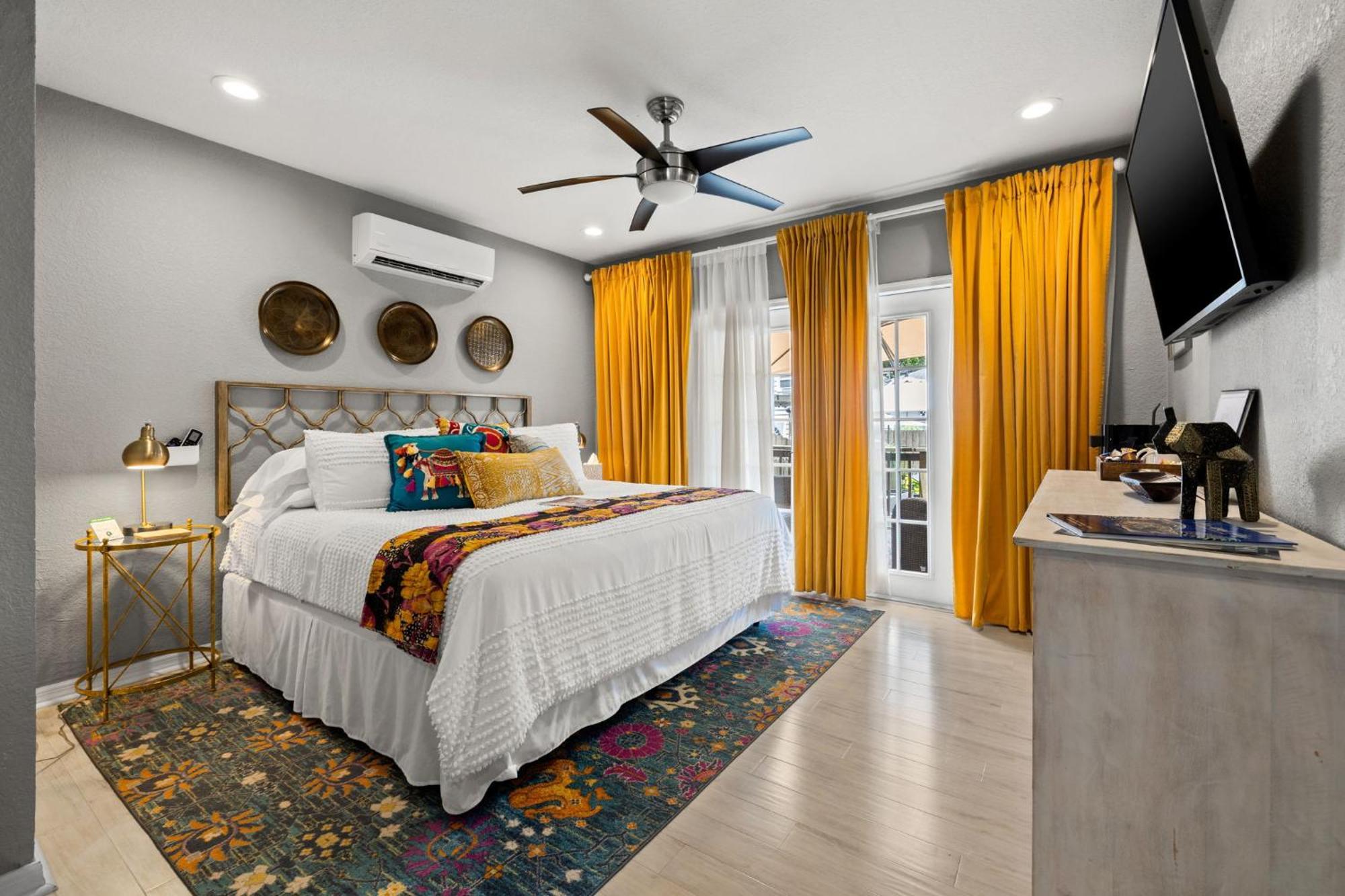 The Kenwood Gables Bed & Breakfast St. Petersburg Bagian luar foto