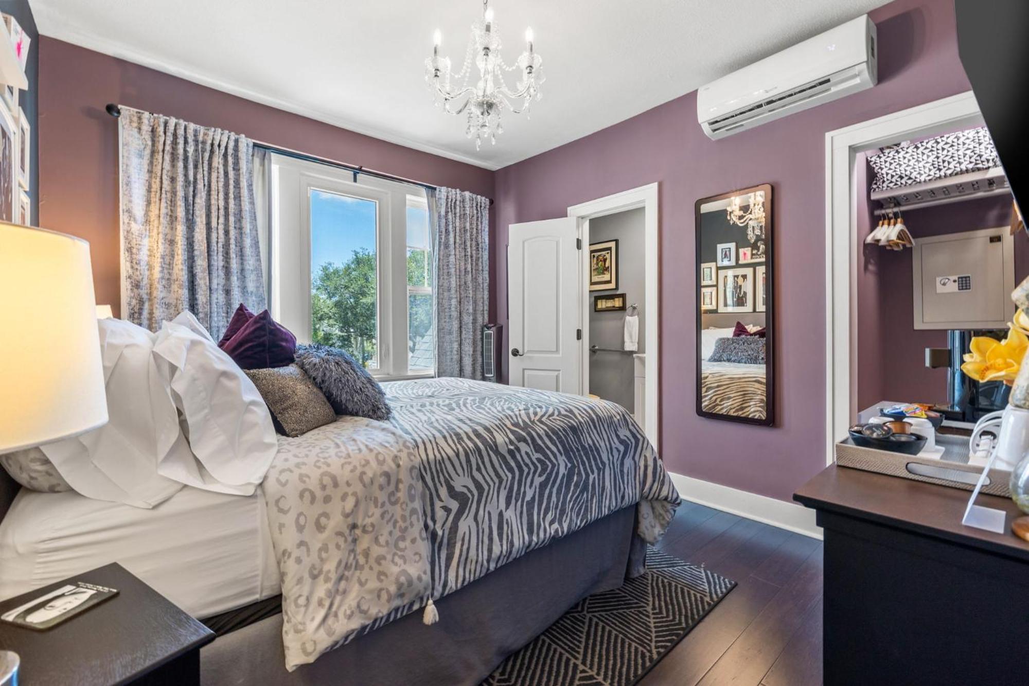 The Kenwood Gables Bed & Breakfast St. Petersburg Bagian luar foto